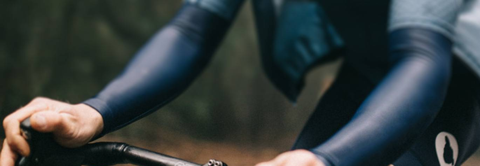 Shop thermal arm warmers for cycling at EurekaBike.